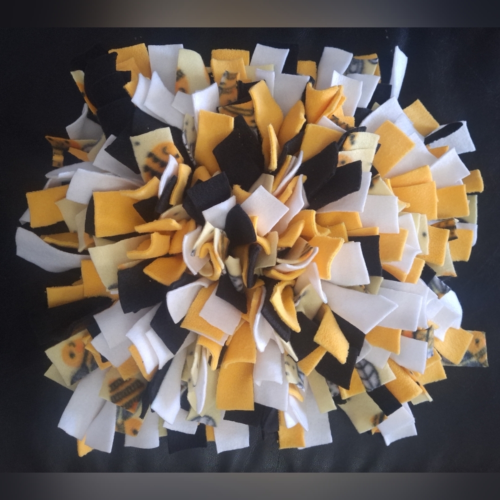 Medium Snuffle Mat For Dogs, Enrichment Puzzle, Nose Work